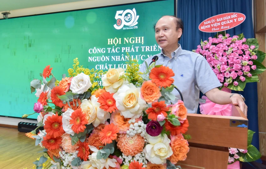 nhan-luc-y-te4.jpg