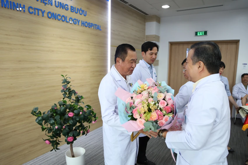 cuu-be-gai-bi-co-giat2.jpg