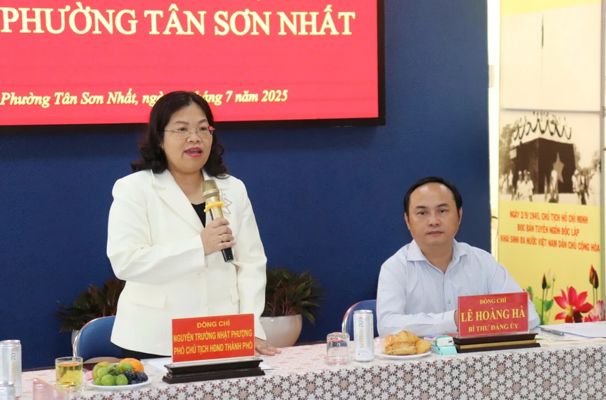 phuong-Tan-Son-Nhat1.jpg