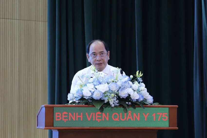 Tang-Chi-Thuong.jpg
