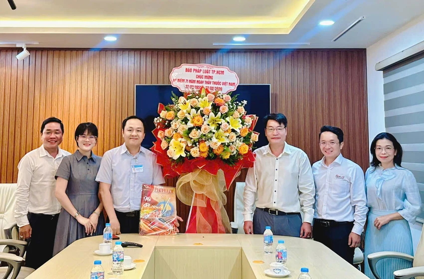 Ngay-thay-thuoc-viet-nam0000000.jpg