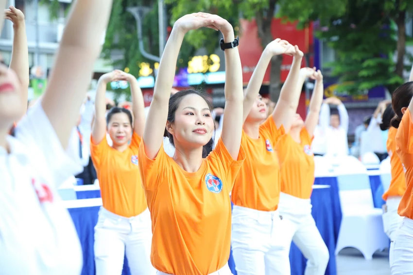 ngay-suc-khoe-toan-dan.jpg
