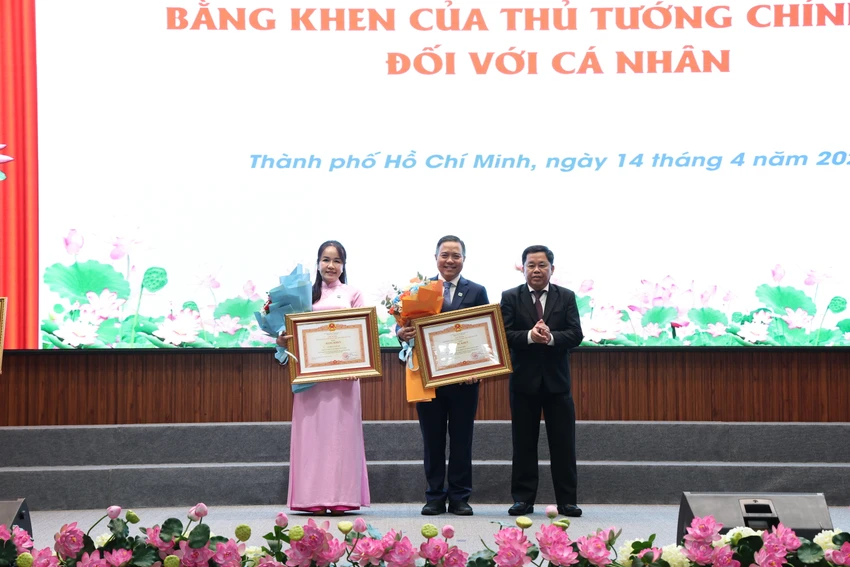 Benh-vien-ung-buou000.jpg