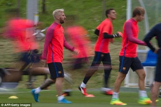 Messi và đồng đội tại công viên St George