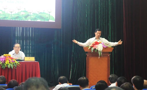 Bộ trưởng Bộ VH-TT&DL: 'Hạn chế bớt hội nghị hội thảo, đi lại vừa thôi' ảnh 1 Bộ trưởng Bộ VH-TT&DL: 'Hạn chế bớt hội nghị hội thảo, đi lại vừa thôi' ảnh 1