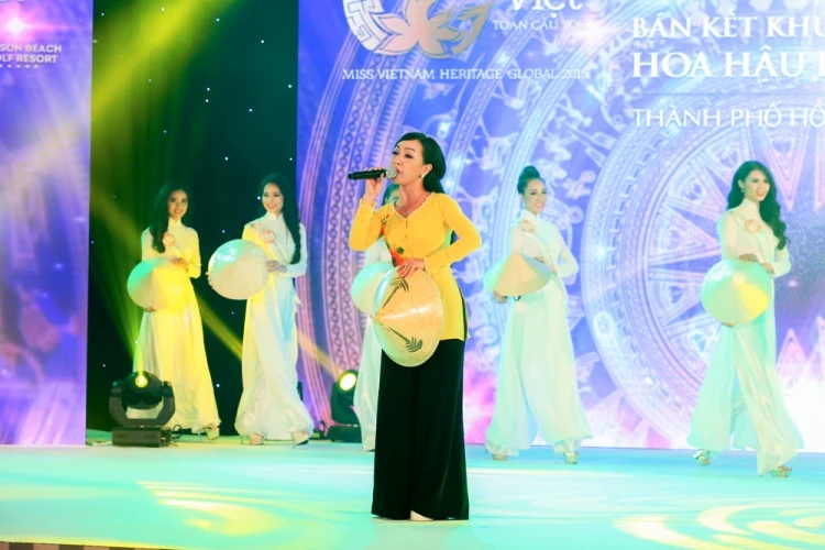 Tìm ra 15 người đẹp vào chung kết hoa hậu bản sắc Việt ảnh 1 Tìm ra 15 người đẹp vào chung kết hoa hậu bản sắc Việt ảnh 1