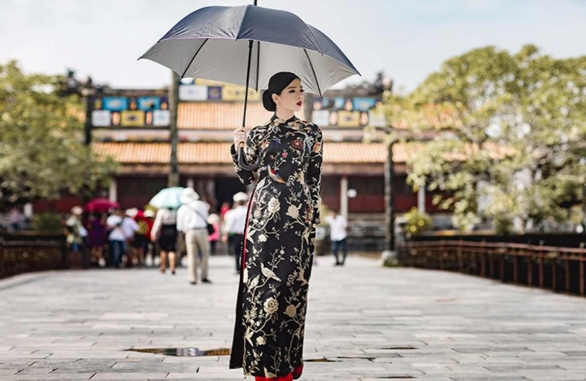 Hình ảnh mới cùa ca sĩ Lệ Quyên.