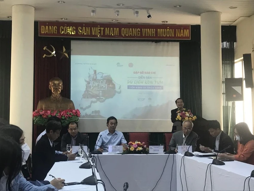 Đại diện UBND tỉnh Kon Tum tham dự họp báo., Ảnh: VT Đại diện UBND tỉnh Kon Tum tham dự họp báo., Ảnh: VT