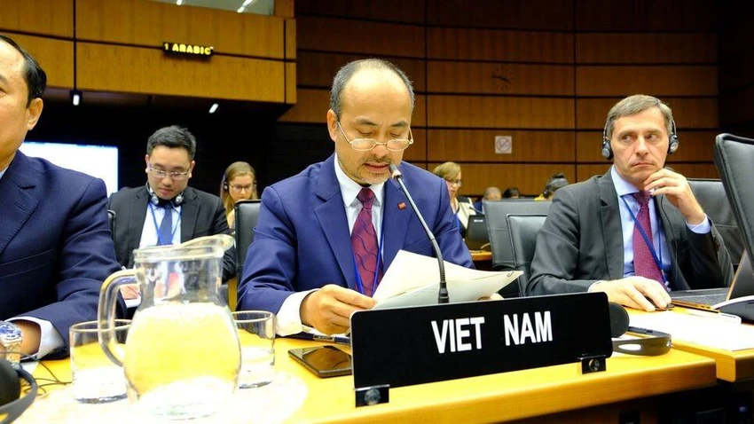 Đại sứ Nguyễn Trung Kiên phát biểu tại cuộc họp. Ảnh: VT Đại sứ Nguyễn Trung Kiên phát biểu tại cuộc họp. Ảnh: VT