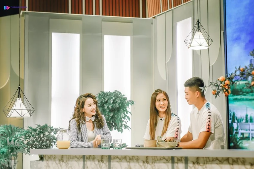 Cặp đôi mới cầu hôn VĐV Tiến Trọng-Phương Trinh. Ảnh: VTV Cặp đôi mới cầu hôn VĐV Tiến Trọng-Phương Trinh. Ảnh: VTV