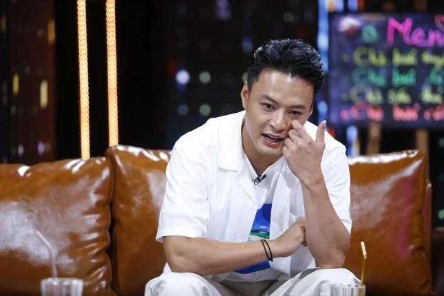 Diễn viên Hồng Đăng trong chương trình Cuộc hẹn cuối tuần mùa 2. Ảnh: VTV Diễn viên Hồng Đăng trong chương trình Cuộc hẹn cuối tuần mùa 2. Ảnh: VTV