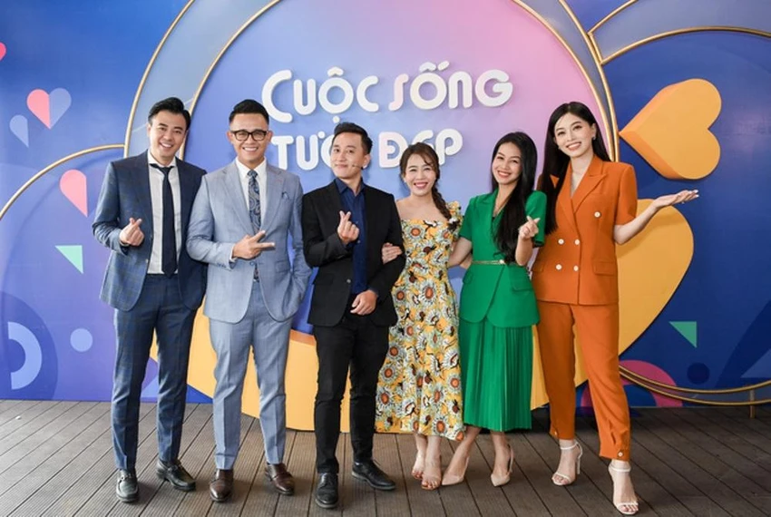 Dàn MC trong chương trình. Ảnh: VT Dàn MC trong chương trình. Ảnh: VT