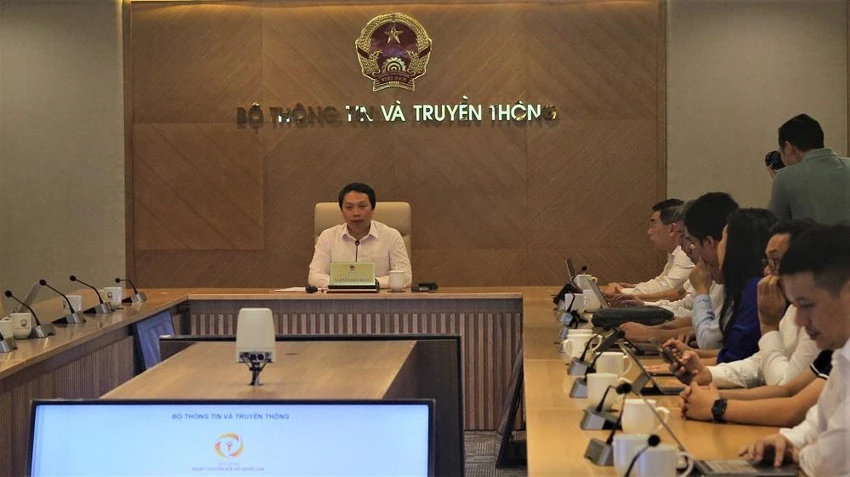 Thứ trưởng Bộ TT&amp;TT Nguyễn Huy Dũng tại lễ phát động. Ảnh: V.THỊNH