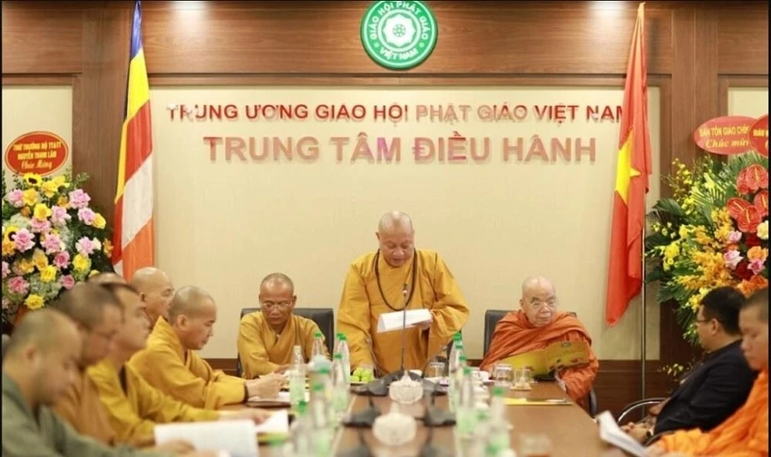 Hoà thượng, TS Thích Gia Quang, Phó chủ tịch Hội đồng Trị sự, Trưởng ban Thông tin Truyền thông TW Giáo hội Phật giáo Việt Nam ra thông cáo. Ảnh: Phatgiao Hoà thượng, TS Thích Gia Quang, Phó chủ tịch Hội đồng Trị sự, Trưởng ban Thông tin Truyền thông TW Giáo hội Phật giáo Việt Nam ra thông cáo. Ảnh: Phatgiao