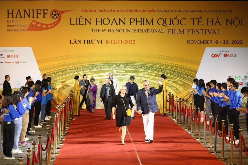 Hơn 800 đại biểu Việt Nam và quốc tế đã đến tham dự Liên hoan. Ảnh: TRẦN HUẤN Hơn 800 đại biểu Việt Nam và quốc tế đã đến tham dự Liên hoan. Ảnh: TRẦN HUẤN