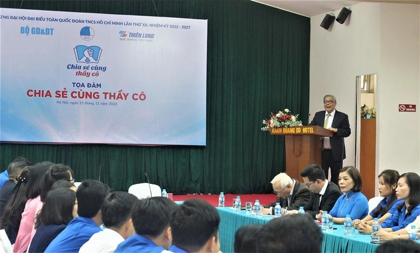 GS-TS Vũ Minh Giang phát biểu tại tọa đàm. GS-TS Vũ Minh Giang phát biểu tại tọa đàm.