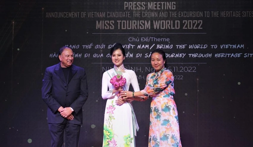 Thí sinh Lê Thị Hương Ly chính thức đại diện Việt Nam tham dự cuộc thi Hoa hậu Du lịch Thế giới.