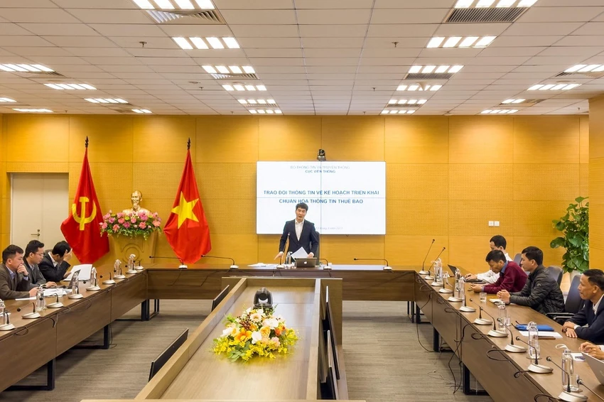 Ông Nguyễn Phong Nhã - Phó Cục trưởng Cục Viễn thông, Bộ TT&TT phát biểu tại cuộc họp. Ảnh: VT Ông Nguyễn Phong Nhã - Phó Cục trưởng Cục Viễn thông, Bộ TT&TT phát biểu tại cuộc họp. Ảnh: VT