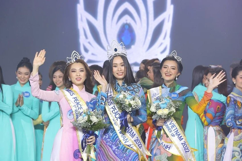 Hoa hậu - Miss Peace Vietnam 2022 Trần Thị Ban Mai; Á hậu 1 Nguyễn Ngọc Khánh Tiên, Á hậu 2 Quản Trần Gia Hân. Hoa hậu - Miss Peace Vietnam 2022 Trần Thị Ban Mai; Á hậu 1 Nguyễn Ngọc Khánh Tiên, Á hậu 2 Quản Trần Gia Hân.