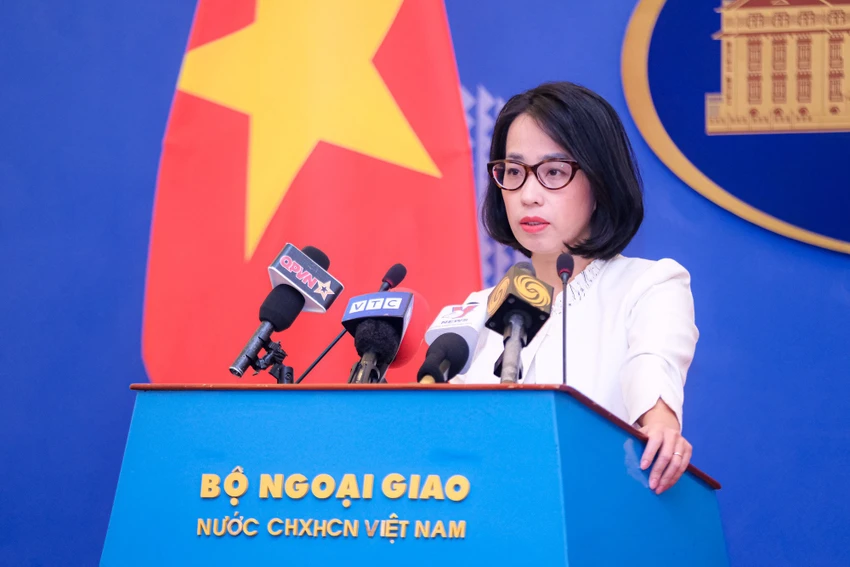 Người phát ngôn Bộ Ngoại giao Phạm Thu Hằng. Người phát ngôn Bộ Ngoại giao Phạm Thu Hằng.