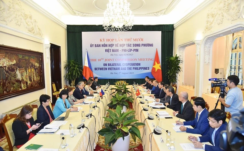 Hai bên hài lòng trước sự phát triển tốt đẹp của quan hệ Đối tác chiến lược Việt Nam-Philippines trong hơn 4 năm qua. Hai bên hài lòng trước sự phát triển tốt đẹp của quan hệ Đối tác chiến lược Việt Nam-Philippines trong hơn 4 năm qua.