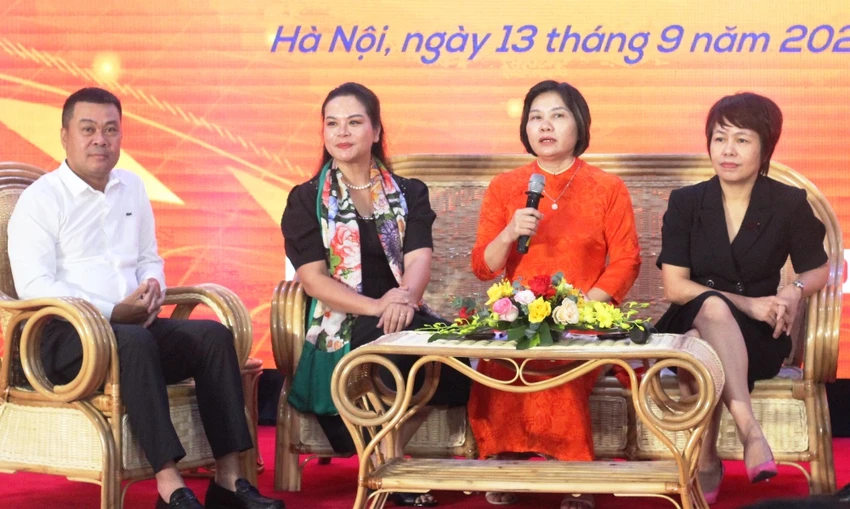 PGS-TS Đỗ Thị Thu Hằng cho rằng việc vi phạm bản quyền báo chí không chỉ là vấn đề vi phạm pháp luật. Ảnh: VT PGS-TS Đỗ Thị Thu Hằng cho rằng việc vi phạm bản quyền báo chí không chỉ là vấn đề vi phạm pháp luật. Ảnh: VT