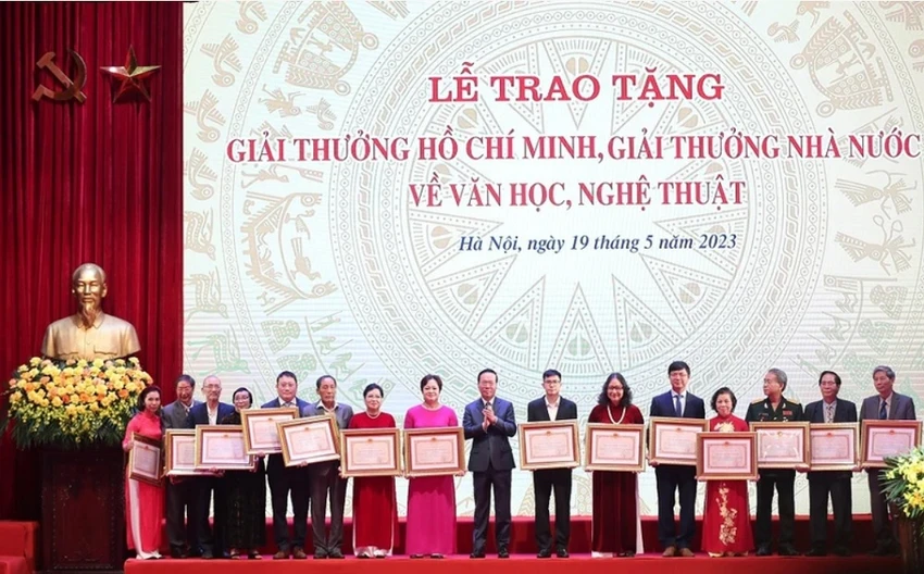 giai-thuong.jpg