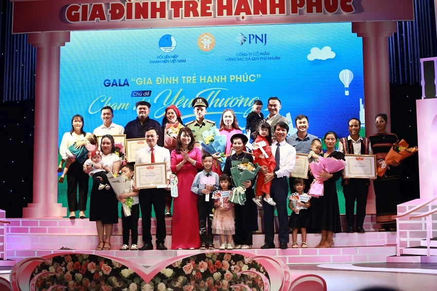 gia-dinh-tre-2.jpg