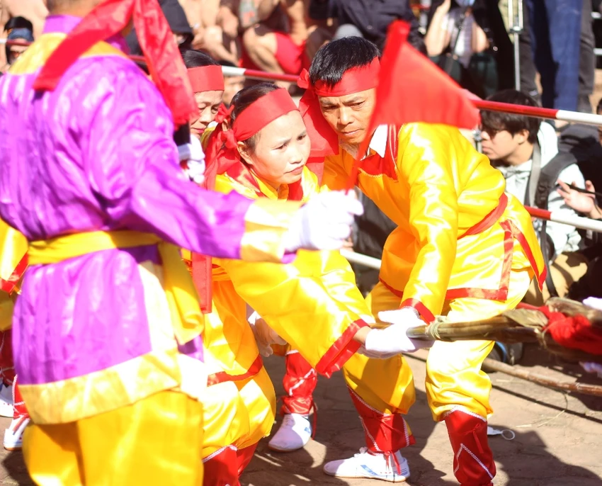 doc-dao-cac-hinh-thuc-keo-co-khac-nhau-cua-7-cong-dong-keo-co-o-viet-nam-3.JPG