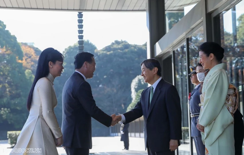 chu-tich-nuoc-hoi-kien-nha-vua-nhat-ban-naruhito-va-hoang-hau-2.jpg
