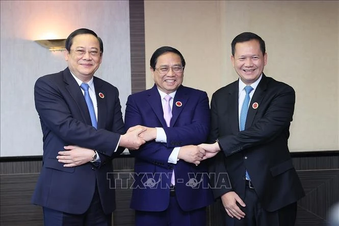 thu-tuong-chinh-phu-an-sang-lam-viec-voi-thu-tuong-lao-campuchia.jpg