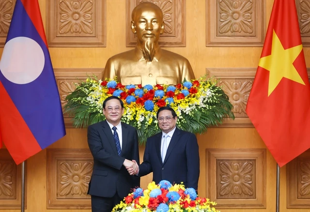 Lào