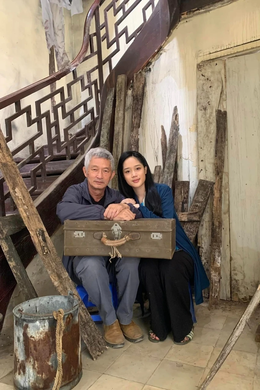 dao-dien-phim-dao-pho-va-piano-run-ray-khi-nghi-den-phim-chinh-su.jpg