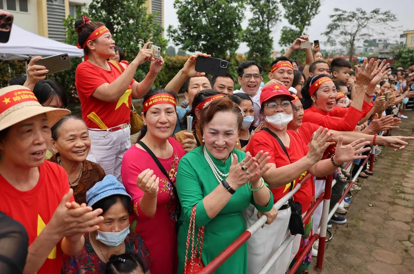 Kéo co ngồi