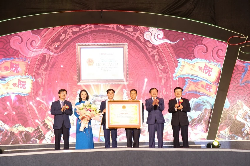 Lễ hội đền Nguyễn Cảnh Hoan