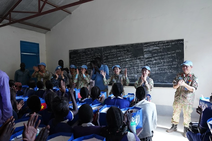 bo-toi-viet-nam-to-chuc-cac-chuong-trinh-thien-nguyen-dip-30-4-tai-nam-sudan-2.JPG