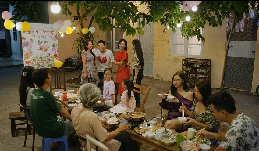 'Sao Kim bắn tim sao Hỏa'
