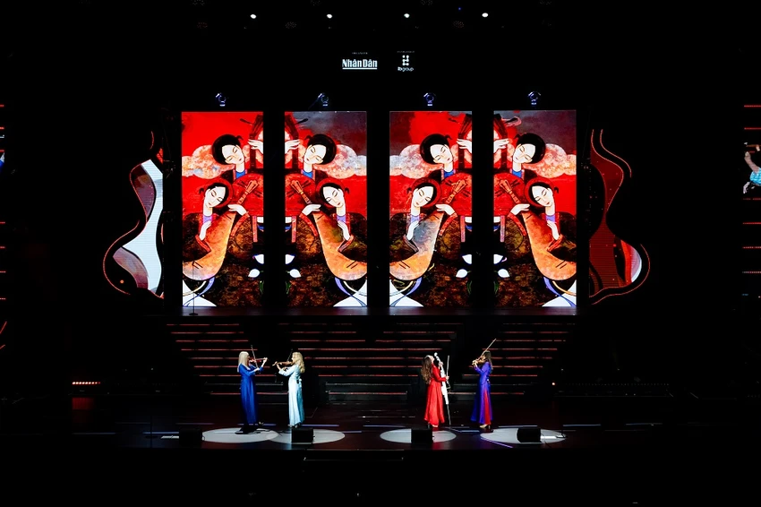 nhom-tu-tau-dan-day-bond-mac-ao-dai-noi-xin-chao-voi-5-ngan-khan-gia-3.jpg