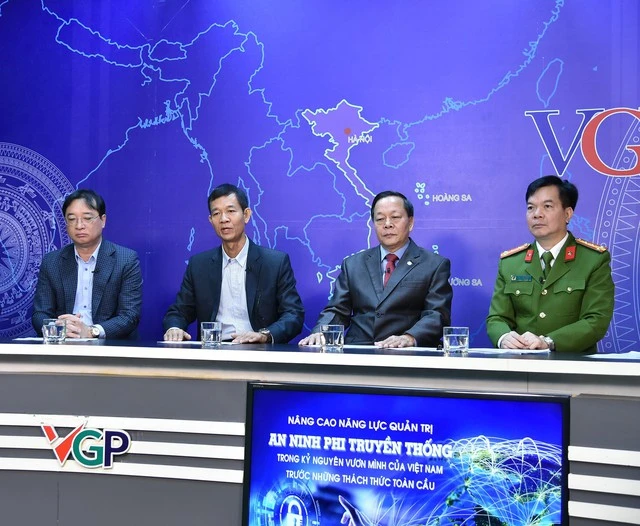30-nguy-co-de-doa-an-ninh-phi-truyen-thong.jpg