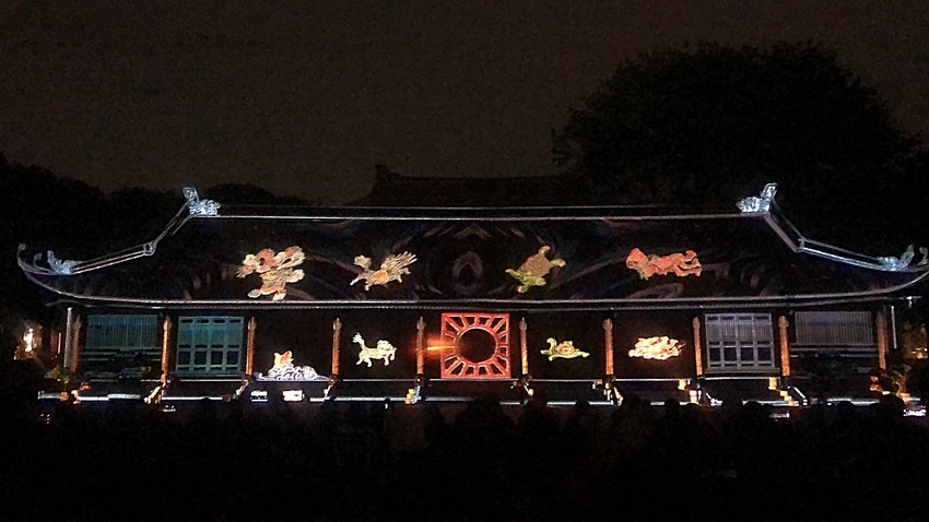 den-van-mieu-quoc-tu-giam-xem-phim-3d-mapping-su-da-luu-danh.JPEG