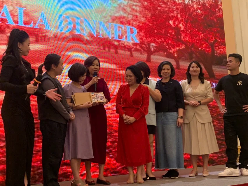 nha-bao-ta-bich-loan-cua-nguoi-duong-thoi-toi-biet-on-nhung-thach-thuc-2.jpg