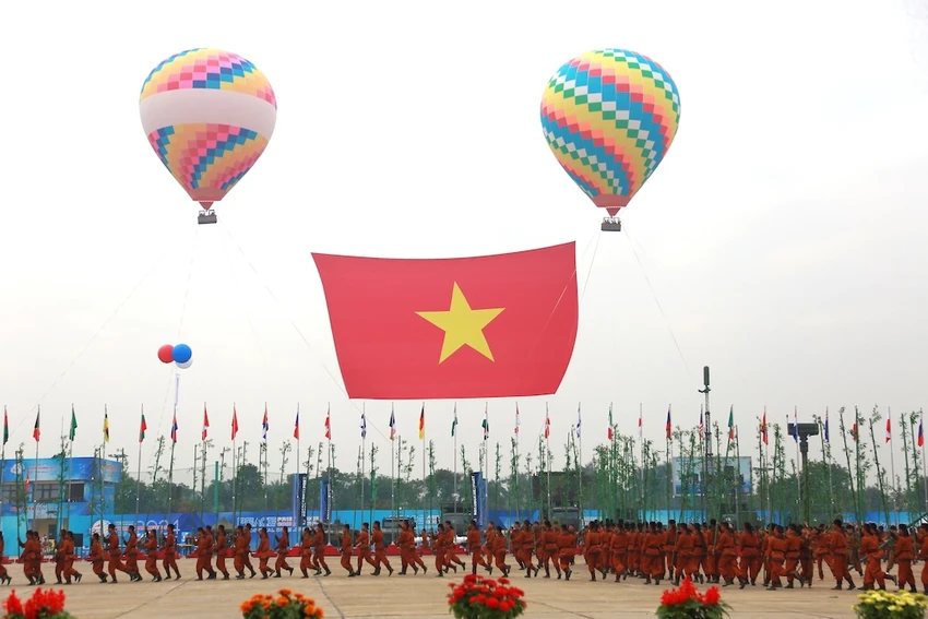 can-canh-thiet-bi-quan-su-tai-trien-lam-quoc-phong-quoc-te-viet-nam--4.jpg
