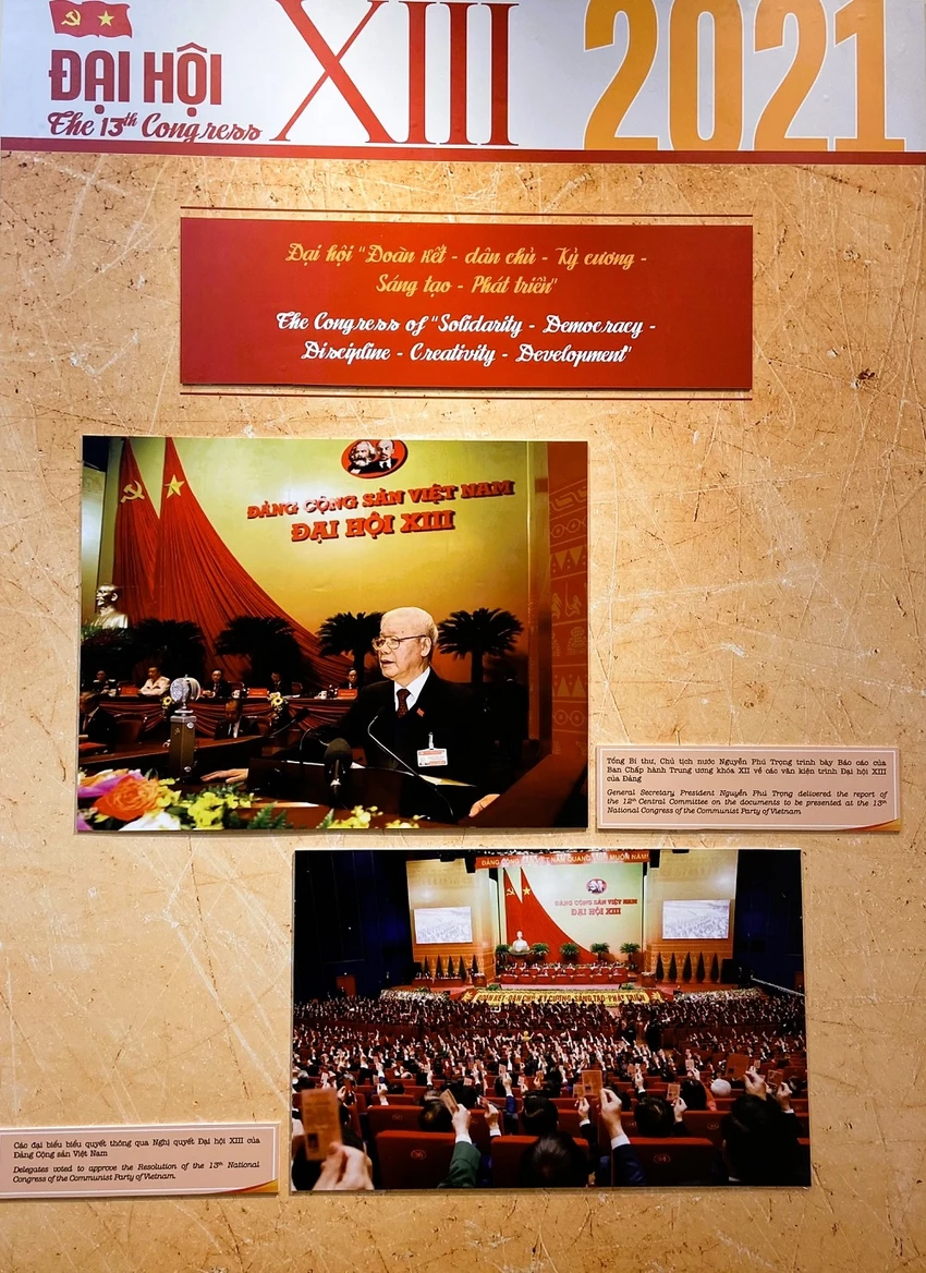 trung-bay-dang-cong-san-viet-nam-nhung-moc-son-lich-su-2.JPEG