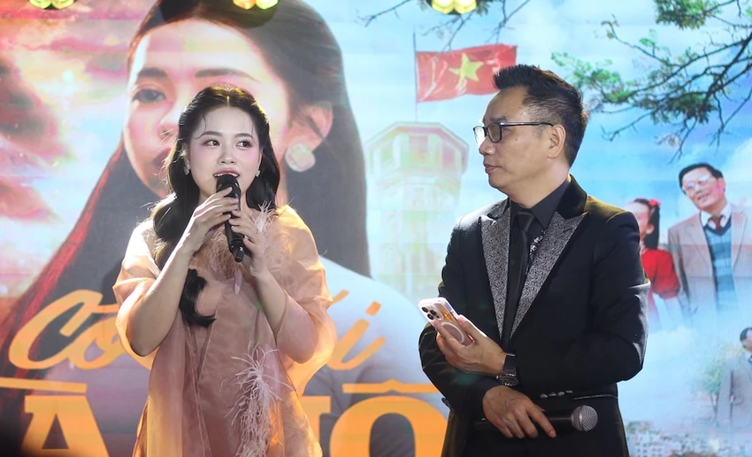 Cô gái Hà Nội