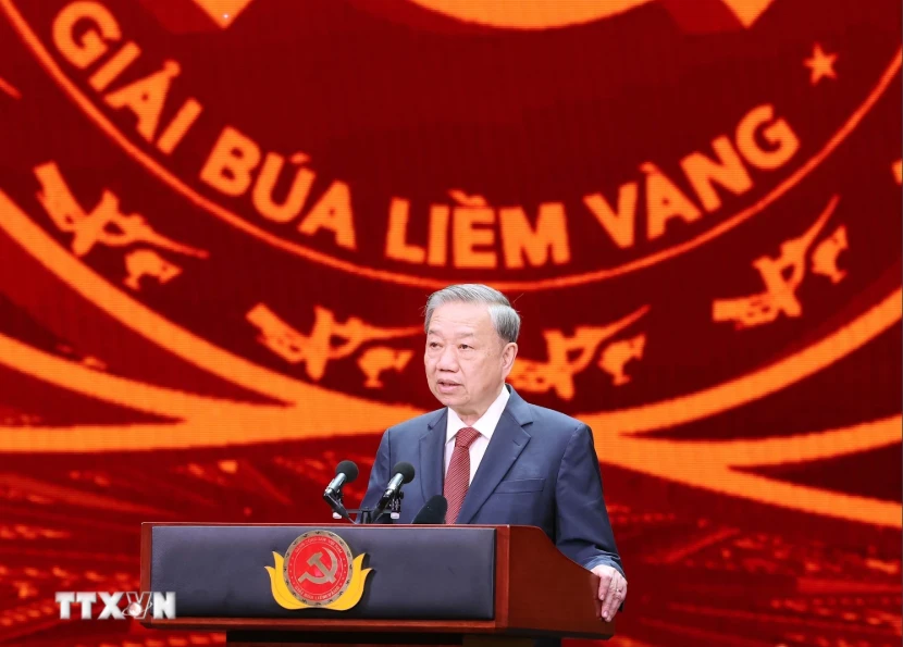 tong-bi-thu-bao-chi-phai-phat-trien-tuong-xung-vuon-minh-cung-dan-toc-2.png