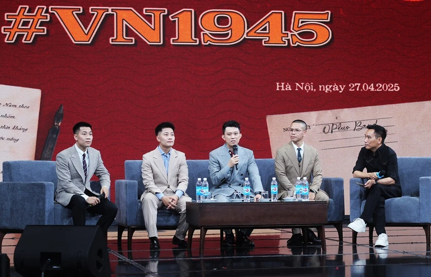 lam-moi-nhac-cach-mang-de-lan-toa-tinh-than-yeu-nuoc-den-gioi-tre-2.JPG