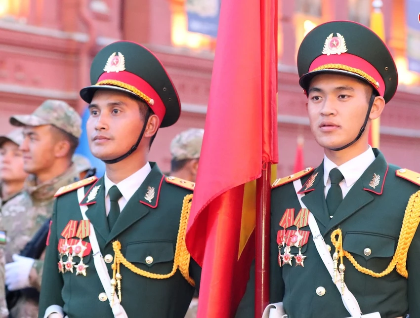 hinh-anh-bo-doi-viet-nam-tai-so-duyet-le-duyet-binh-tai-nga-3.jpg