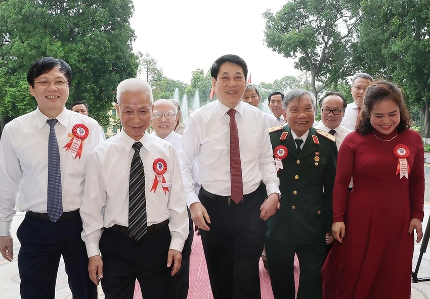 chu-tich-nuoc-bao-chi-viet-nam-tiep-tuc-la-tieng-noi-trach-nhiem-tam-huyet-trung-thuc-va-tinh-tao-2.jpg