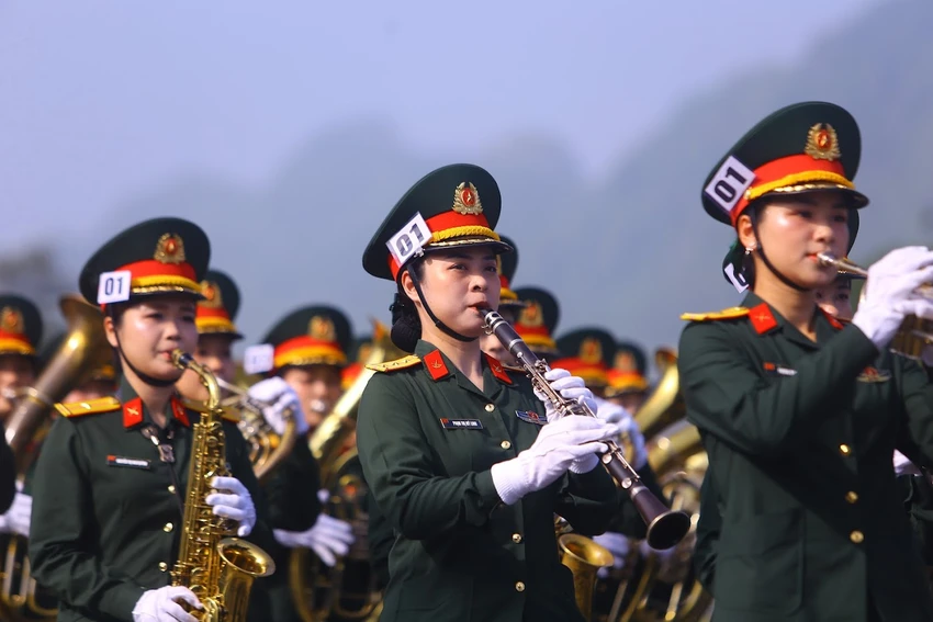 khoi-nu-manh-me-nhung-van-duyen-dang-trong-hop-luyen-dieu-binh-dieu-hanh-3.JPG