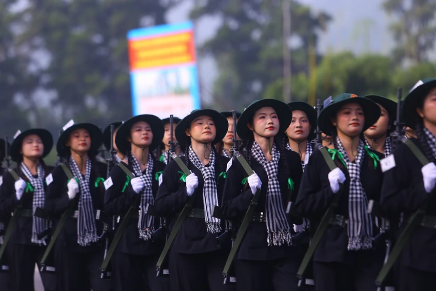 khoi-nu-manh-me-nhung-van-duyen-dang-trong-hop-luyen-dieu-binh-dieu-hanh-9.JPG